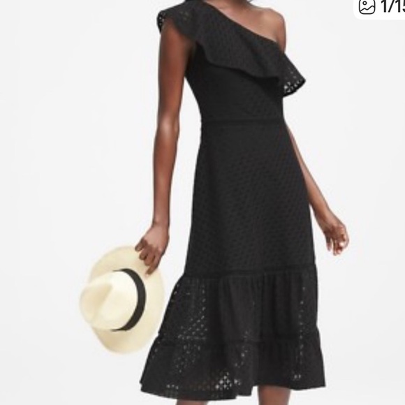 Banana Republic Dresses & Skirts - Banana Republic Black One-Shoulder Midi Dress